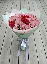 Букет цветов из:  Альстромерии в Пяозерский