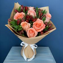 Букет цветов из:  Розы и Альстромерии в Пяозерский