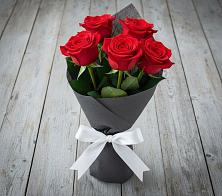 Букет 5 Красных роз Эдлесс Лав #REPLACE_PRED# Пяозерский