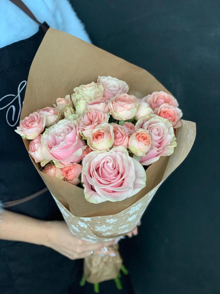 Букет цветов из: Хризантемы и Розы в Пяозерский