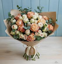 Букет цветов из:  Альстромерии и Розы #REPLACE_PRED# Пяозерский