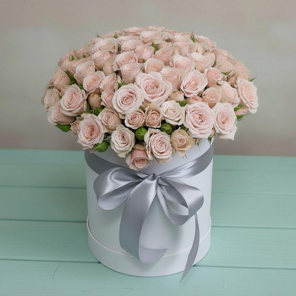 Цветочная композиция из Розы в шляпной коробке в Пяозерский