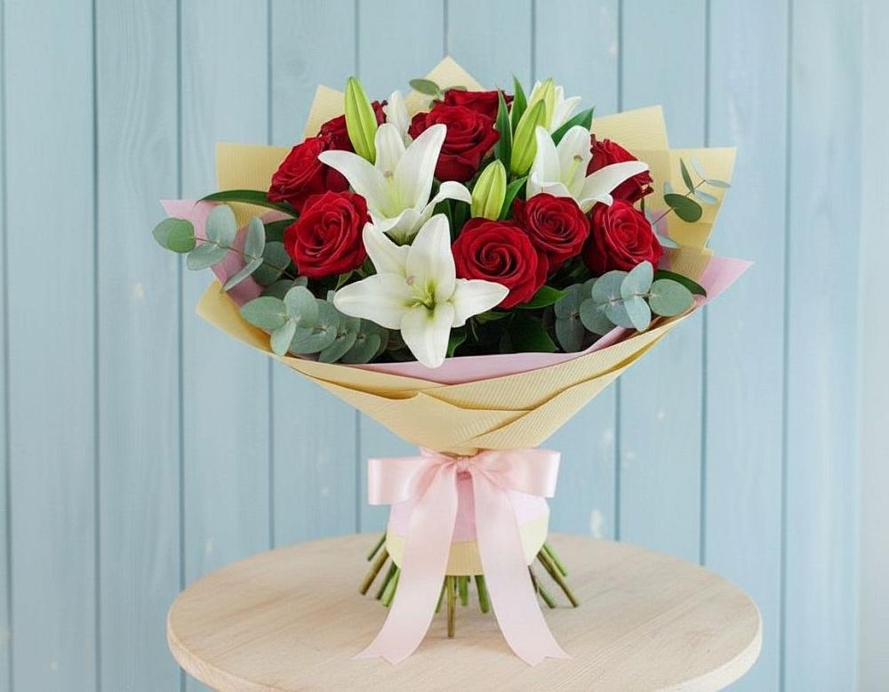 Букет цветов из: Лилии и Розы в Пяозерский