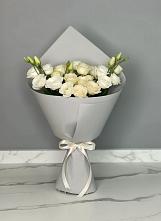 Букет цветов из:  Розы и Лизиантусы в Пяозерский